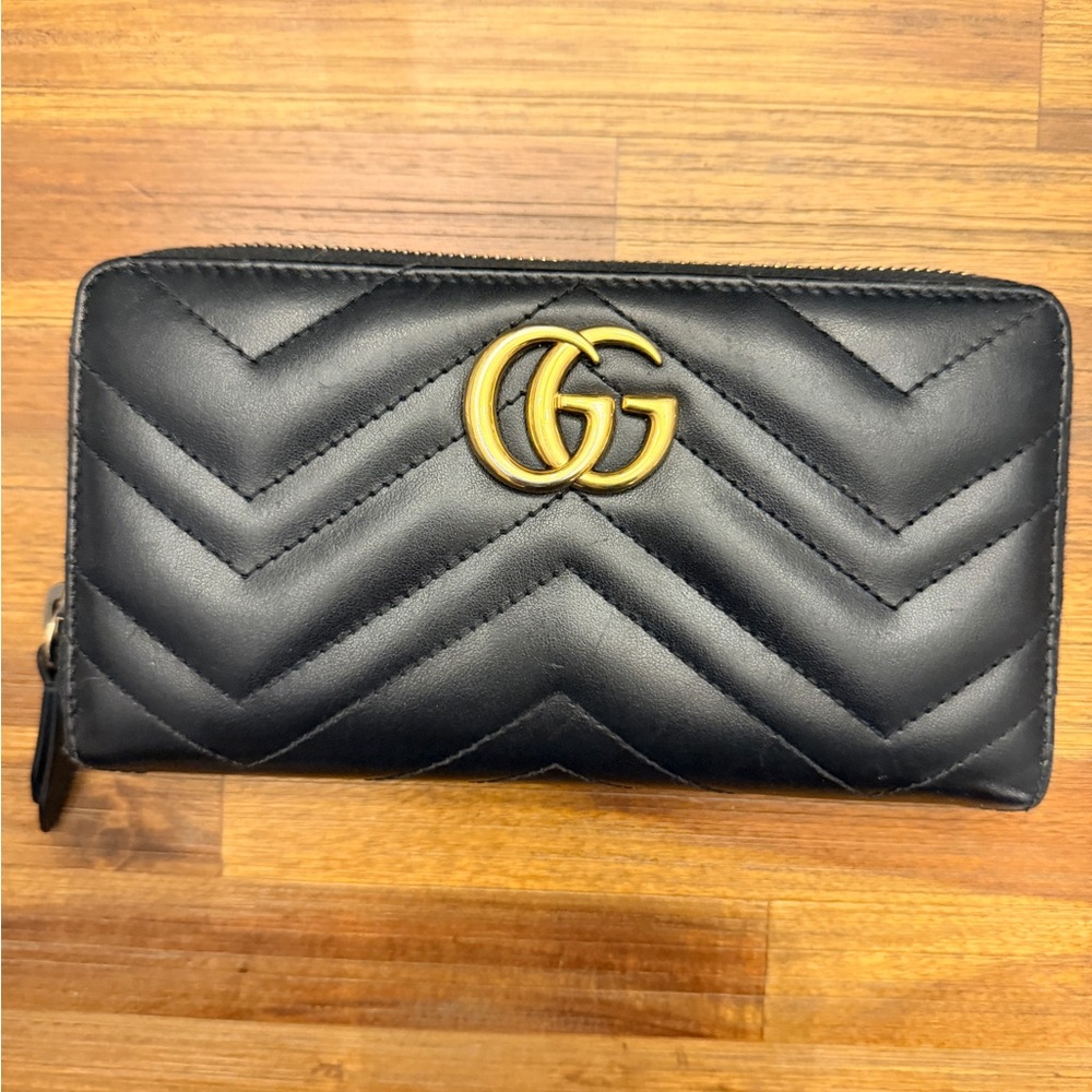 Gucci Black Quilted Leather Wallet with Gold Logo